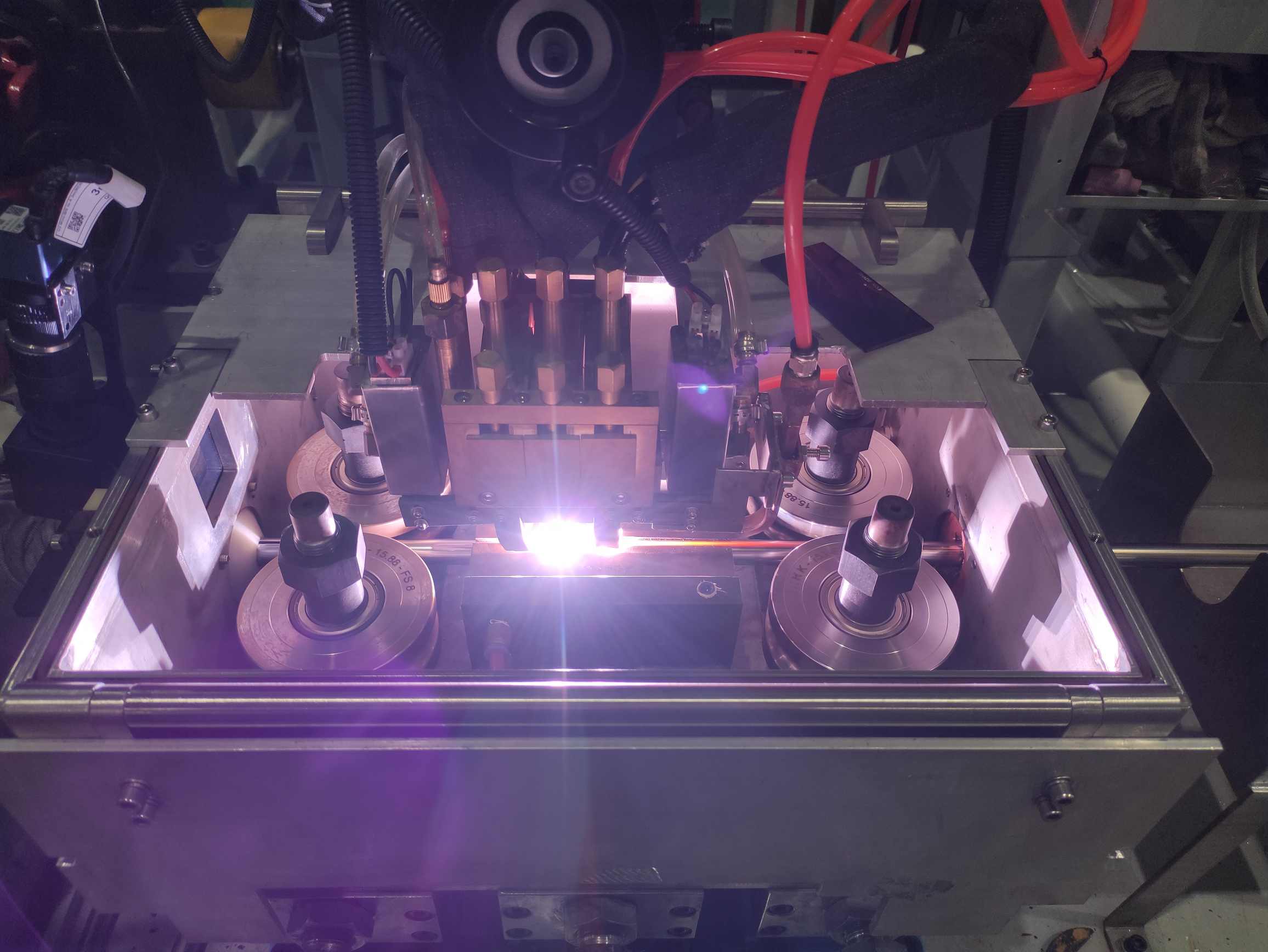 三陰極焊接技術(shù)解析：高效焊接的理想選擇